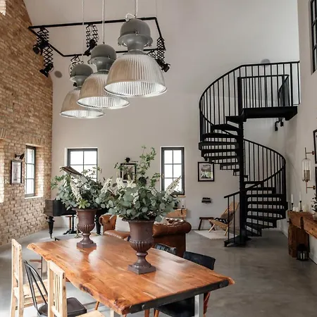 Loftlakasom**** Hotel apartamentowy Veszprém