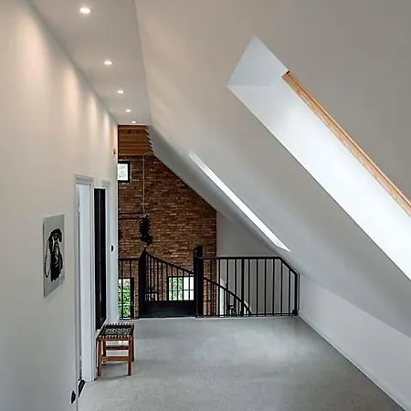 Loftlakasom****