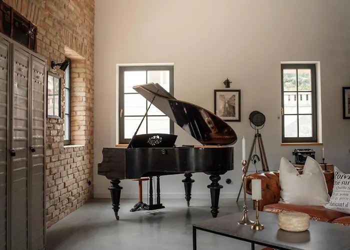 Loftlakasom**** 4* Veszprém